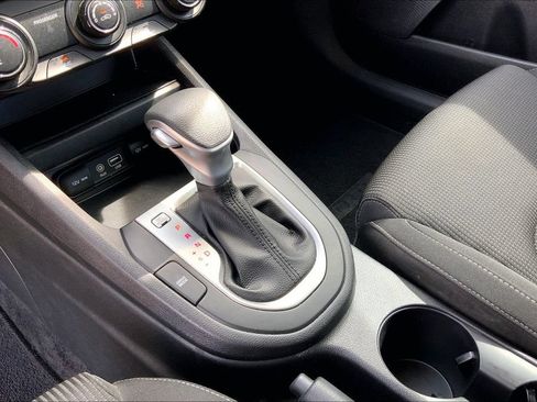 Used 2021 Kia Forte LXS FWD image 14