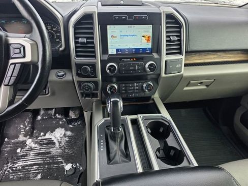 Used 2019 Ford F150 Lariat w/ Equipment Group 502A Luxury AWD/4WD image 20