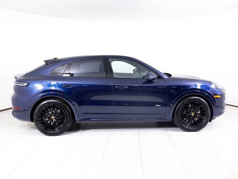 Certified 2026 Porsche Cayenne GTS w/ Technology Package AWD/4WD image 34