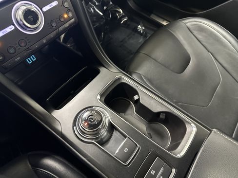 Used 2019 Ford Fusion Titanium image 26