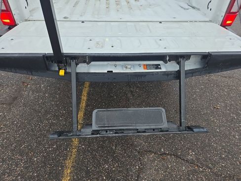 Used 2022 Ford F350 Platinum image 18