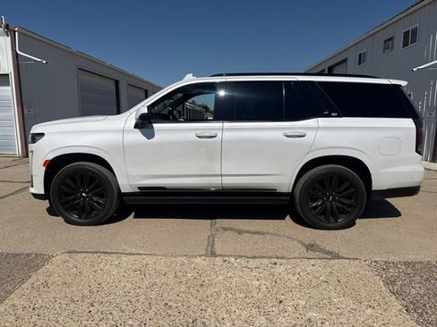 Used 2022 Cadillac Escalade Sport Platinum AWD/4WD image 10