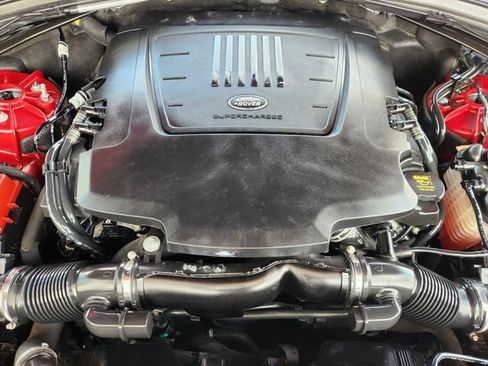 Used 2020 Land Rover Range Rover Velar R-Dynamic S AWD/4WD image 25