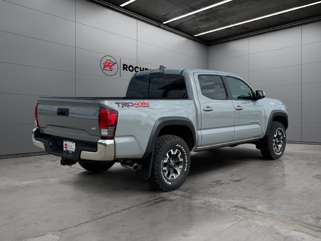 Certified 2019 Toyota Tacoma TRD Off-Road AWD/4WD image 5
