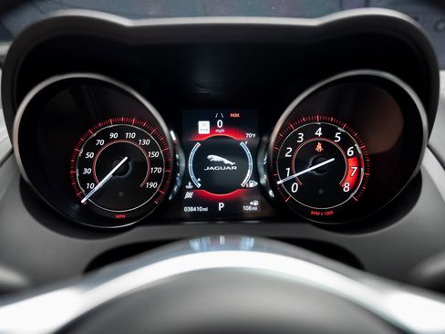 Used 2020 Jaguar F-TYPE Coupe image 45