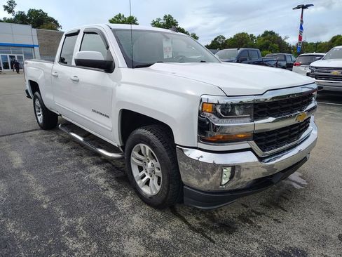 Used 2018 Chevrolet Silverado 1500 LT w/ All Star Edition AWD/4WD image 3