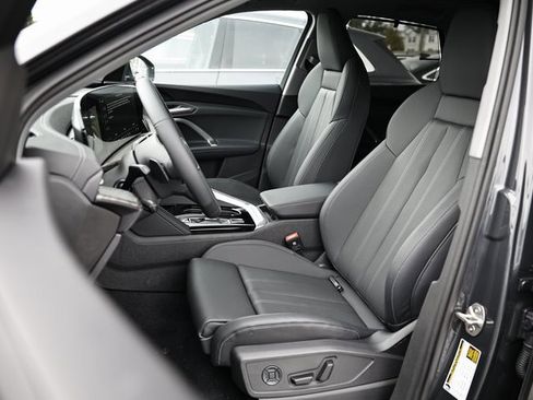 New 2025 Audi Q5 Prestige image 30