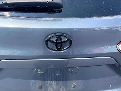 Used 2023 Toyota Corolla Cross LE w/ Moonroof Package AWD/4WD image 31