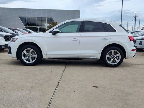 Used 2023 Audi Q5 2.0T Premium w/ Convenience Package AWD/4WD image 4
