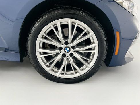 Used 2024 BMW 330i Sedan w/ Convenience Package RWD image 31