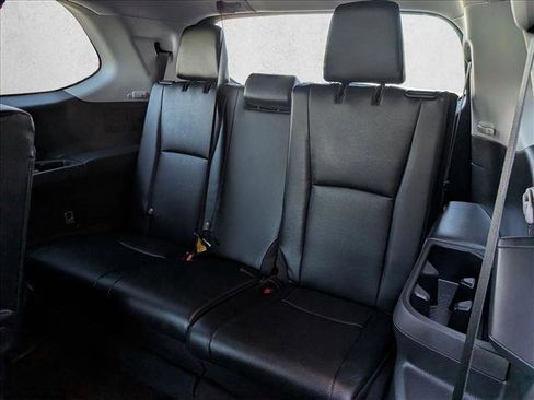 Used 2025 Toyota Grand Highlander FWD image 18