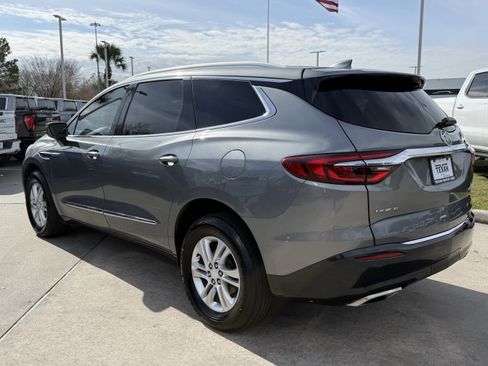 Used 2018 Buick Enclave Essence image 7