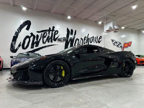 Used 2024 Chevrolet Corvette E-Ray AWD/4WD image 1