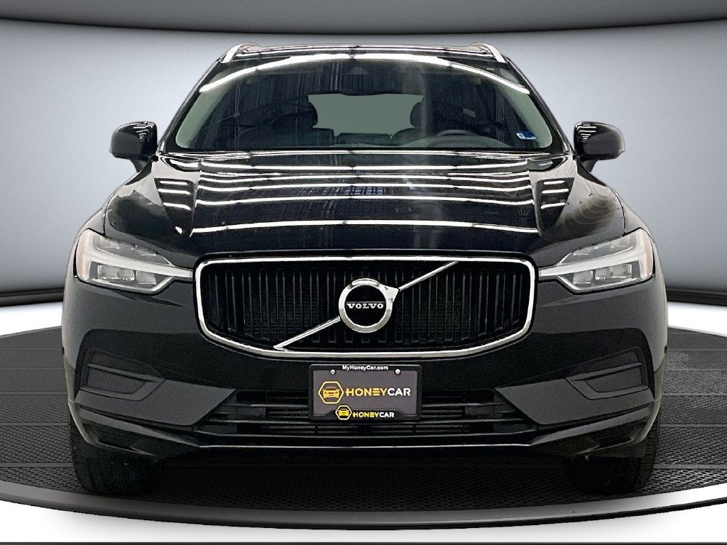 Used 2019 Volvo XC60 T6 Momentum w/ Multimedia Package AWD/4WD image 2