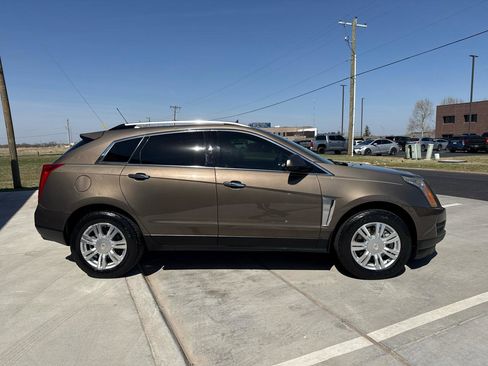 Used 2015 Cadillac SRX Luxury image 9