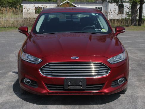 Used 2014 Ford Fusion SE w/ Equipment Group 501A FWD image 2