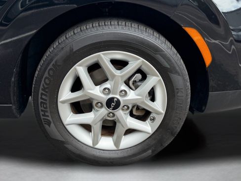 Used 2022 Kia Soul LX w/ Technology Package FWD image 41