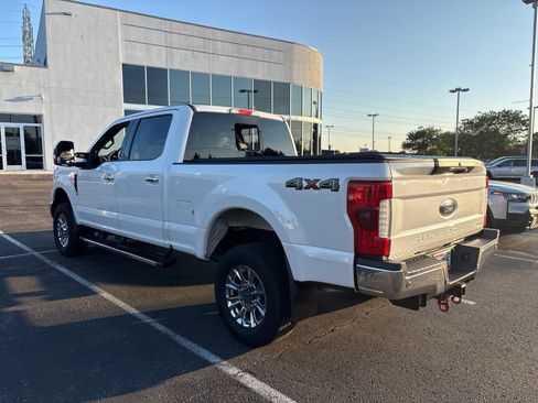 Used 2017 Ford F250 Lariat w/ Lariat Ultimate Package AWD/4WD image 6