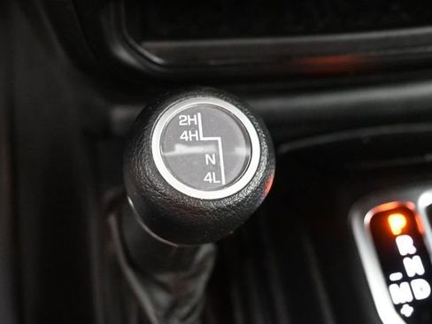 Used 2021 Jeep Wrangler Unlimited Sport AWD/4WD image 28
