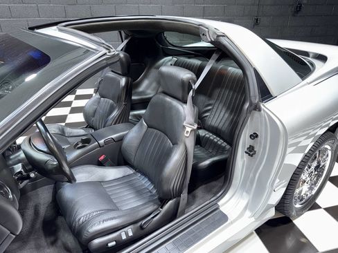 Used 2002 Pontiac Firebird Trans Am image 33