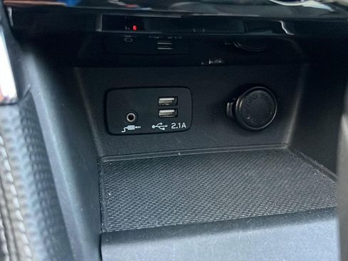 Used 2021 Subaru Forester Touring image 28