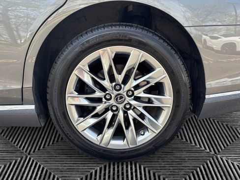 Used 2022 Lexus LS 500 AWD w/ Interior Upgrade Package image 31