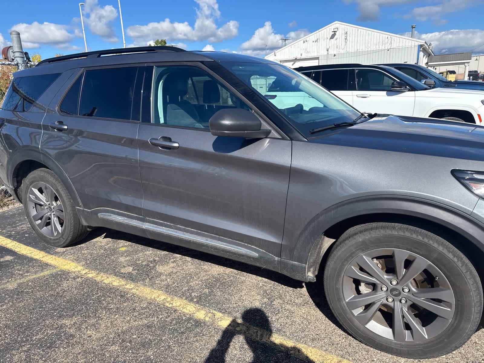 Used 2025 Ford Explorer Active w/ Active Comfort Package AWD/4WD image 24