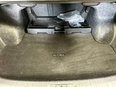 Certified 2023 Nissan Altima 2.5 SL FWD image 36
