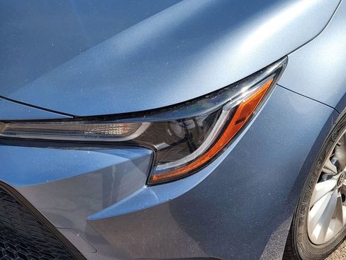 Used 2020 Toyota Corolla LE w/ LE Premium Package FWD image 5