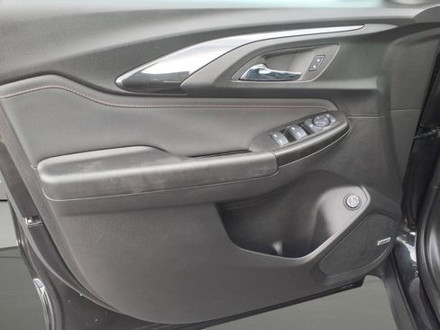 Certified 2023 Chevrolet TrailBlazer RS w/ Sun and Liftgate Package AWD/4WD image 8