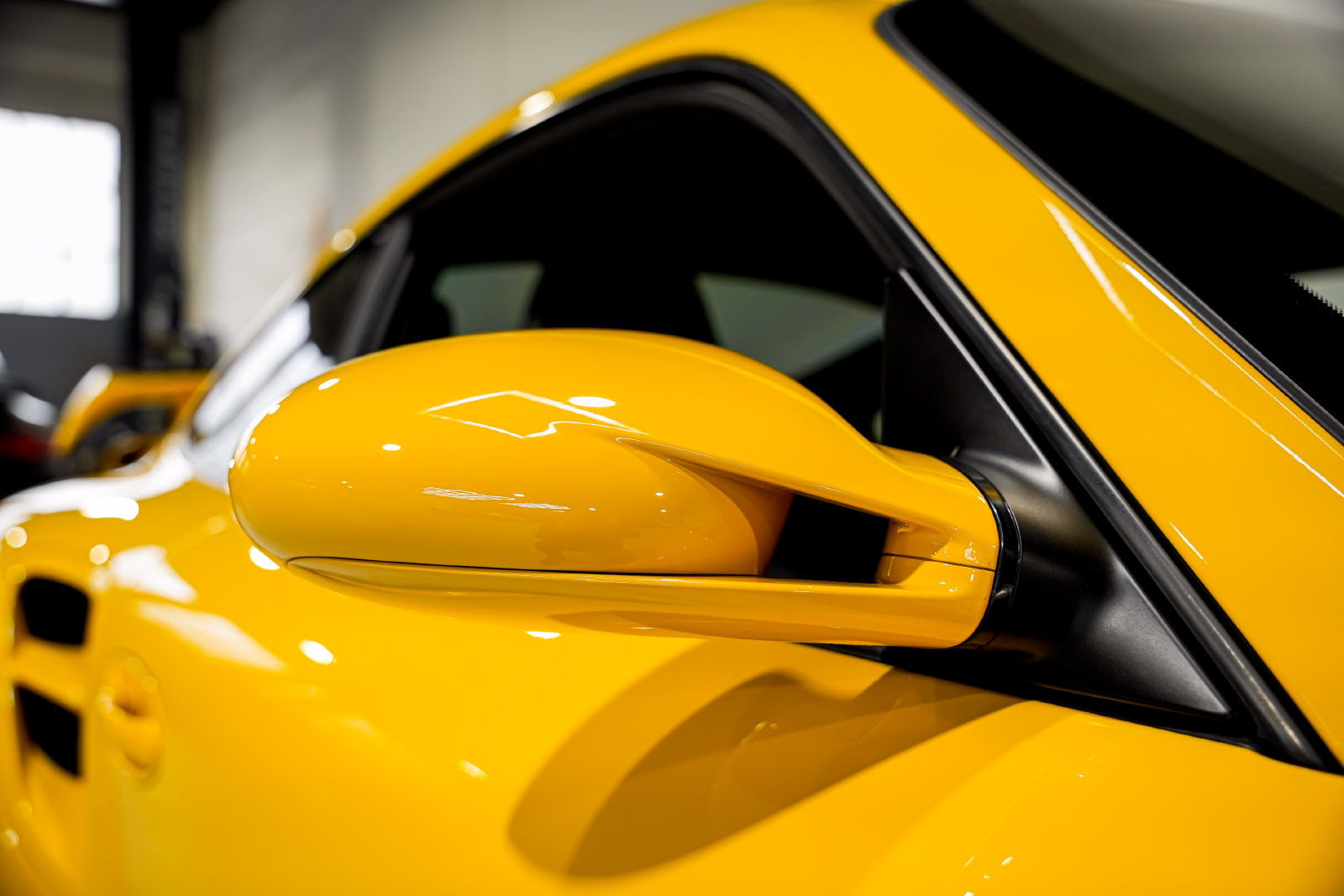 Used 2008 Porsche 911 GT2 RWD image 30