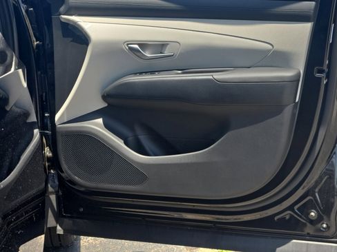 New 2025 Hyundai Tucson SEL image 17