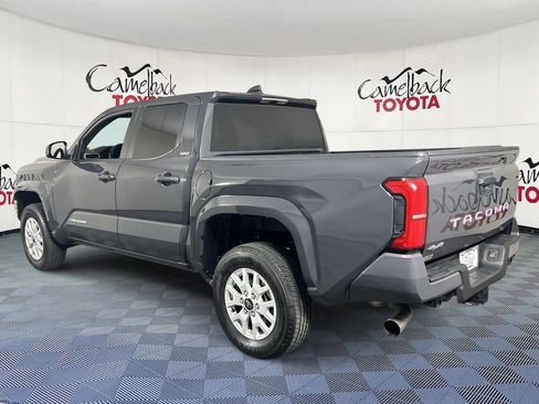 Used 2025 Toyota Tacoma SR5 image 5