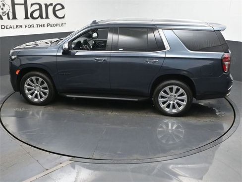 Used 2021 Chevrolet Tahoe Premier w/ Premium Package image 44