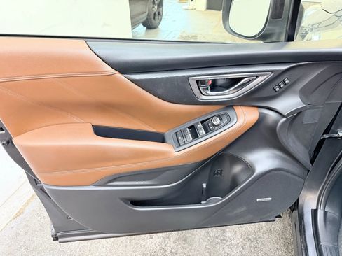 Used 2019 Subaru Forester Touring w/ Popular Package #3 image 12