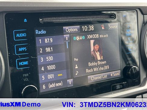 Used 2019 Toyota Tacoma SR5 image 25