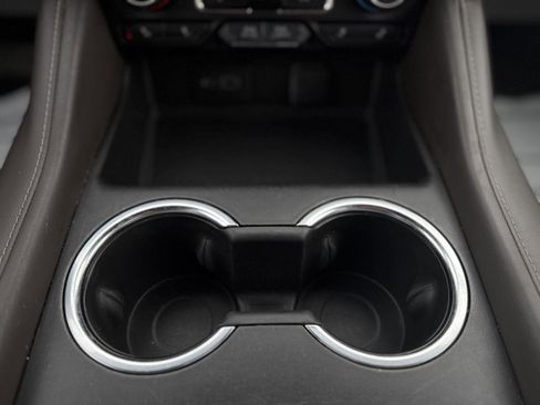 Used 2021 Chevrolet Tahoe LT w/ Luxury Package image 24