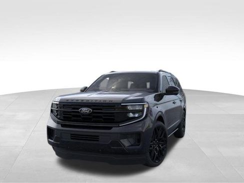 New 2026 Ford Expedition Platinum w/ Stealth Performance Package AWD/4WD image 3