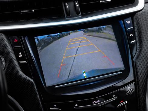 Used 2015 Cadillac XTS Limousine image 21