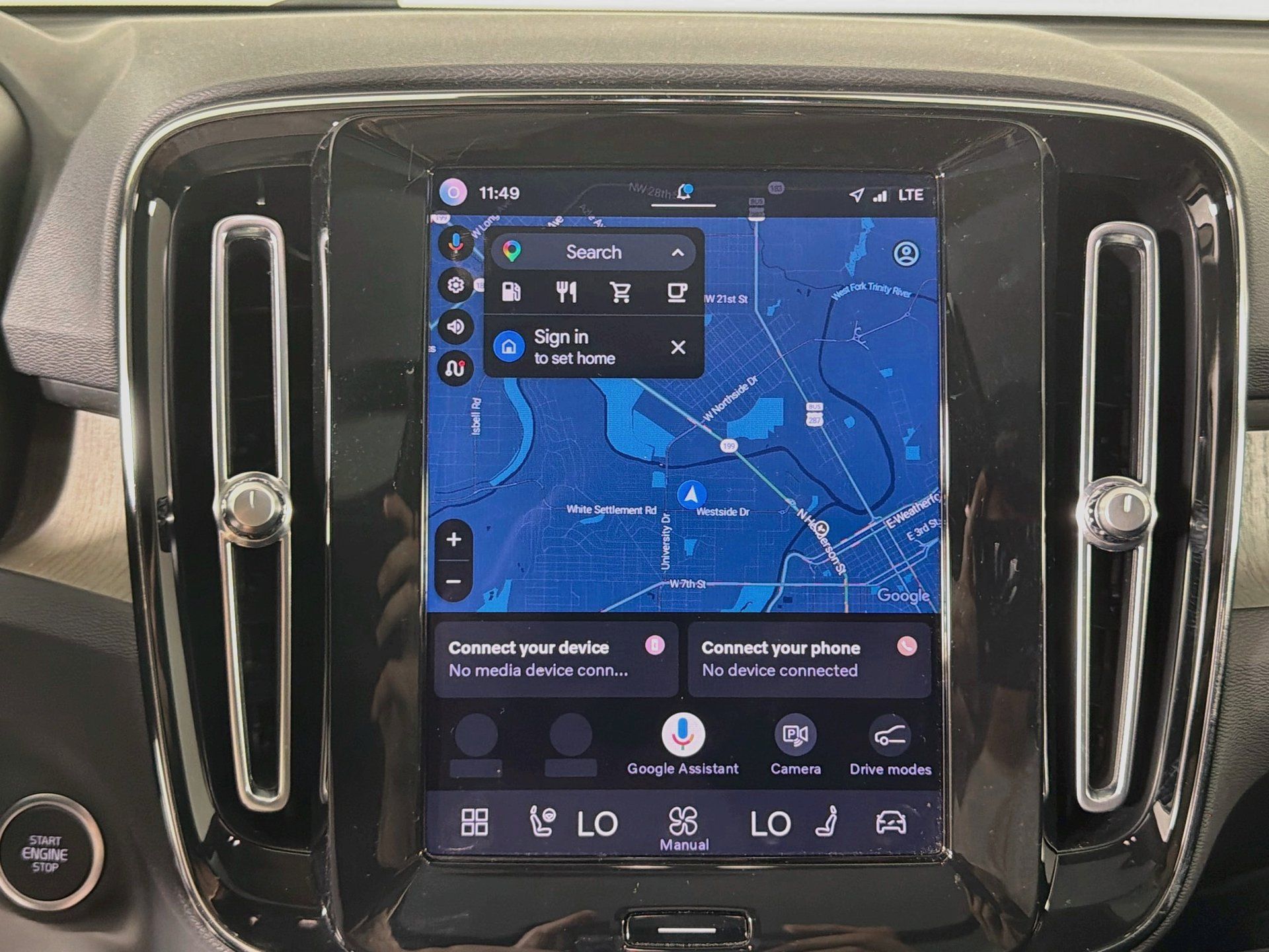 Certified 2023 Volvo XC40 B4 Plus w/ Protection Package Premier FWD image 15