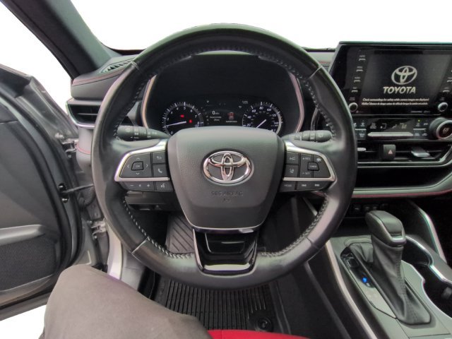 Used 2021 Toyota Highlander XSE AWD/4WD image 18