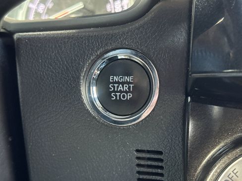 Used 2023 Toyota 4Runner TRD Off-Road AWD/4WD image 17