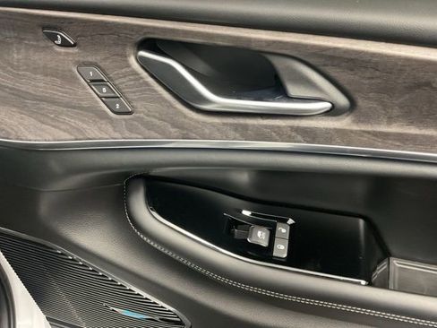 Used 2021 Jeep Grand Cherokee L Overland w/ Luxury Tech Group IV image 25