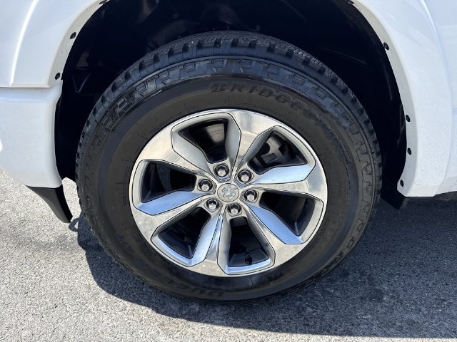 Used 2022 RAM 1500 Limited w/ Body Color Bumper Group RWD image 10