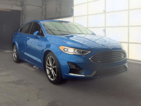 Used 2019 Ford Fusion SEL FWD image 2