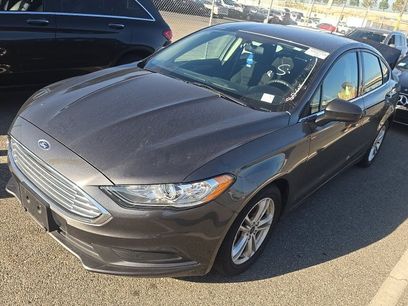Used 2018 Ford Fusion SE w/ Fusion SE Technology Package