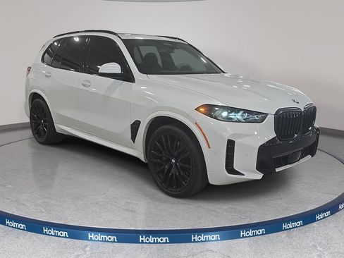 Used 2024 BMW X5 sDrive40i w/ M Sport Package RWD image 4