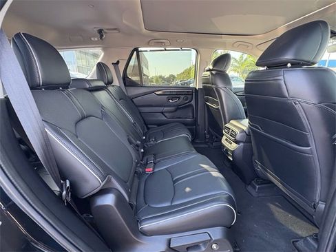 Used 2023 Honda Pilot Elite image 14