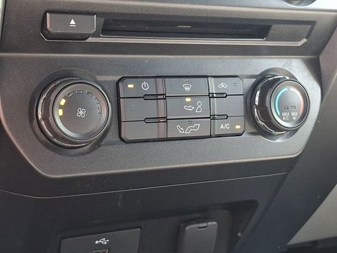 Used 2018 Ford F150 XLT AWD/4WD image 16