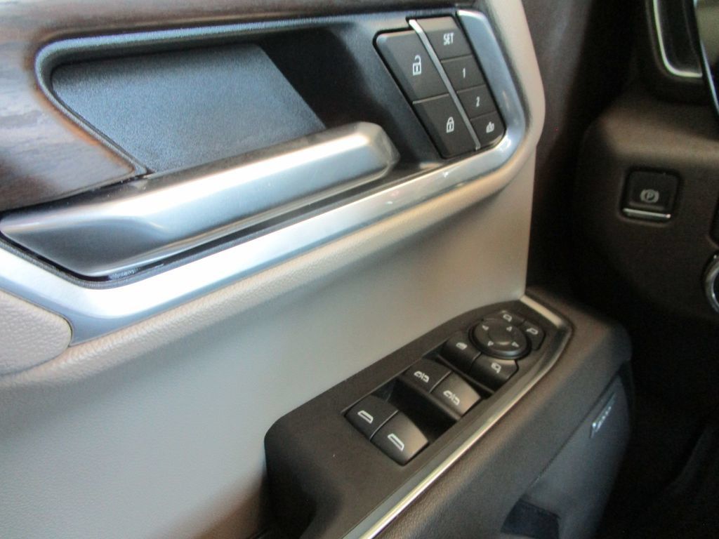 Used 2026 GMC Sierra 1500 SLT w/ SLT Premium Plus Package AWD/4WD image 45